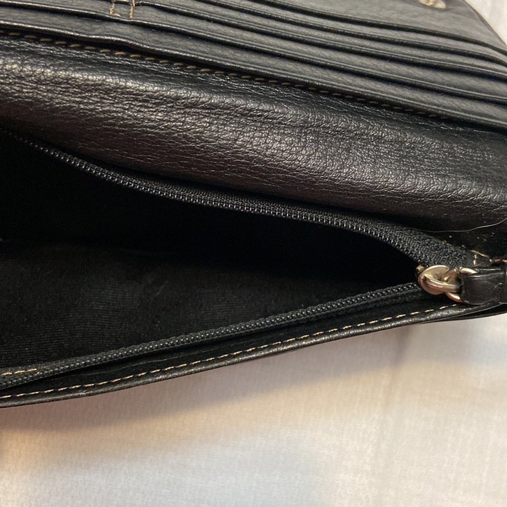 Ann Taylor Wristlet Clutch Wallet, ID&Multiple Card Slots,Zippered Compartments - Picture 5 of 11